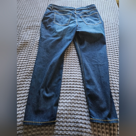 Lauren Conrad Mid-Rise Skinny Jeans - Size 16W - Picture 8 of 8